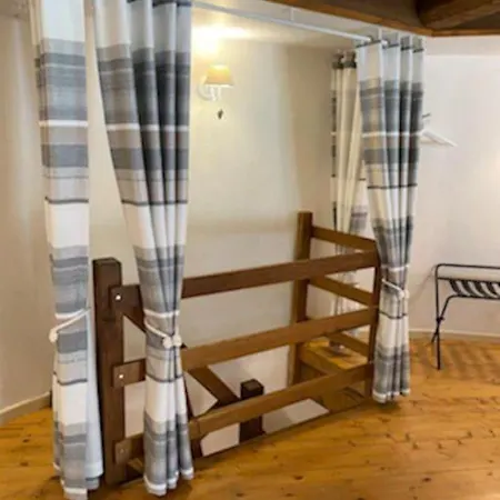 Le Colombier D Yville *